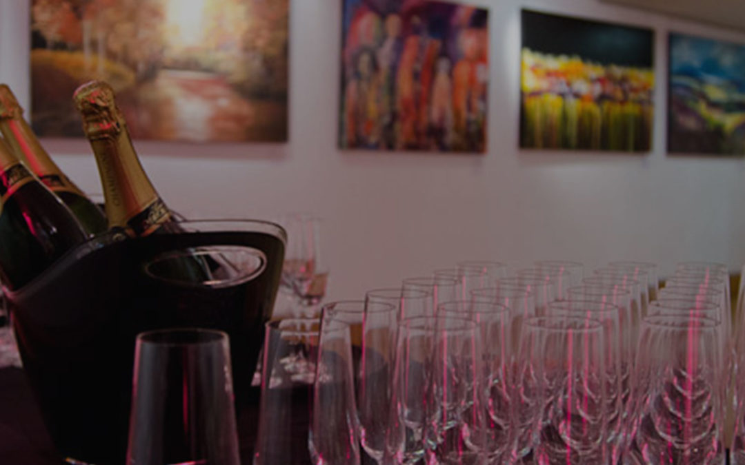 How to host the perfect one room event