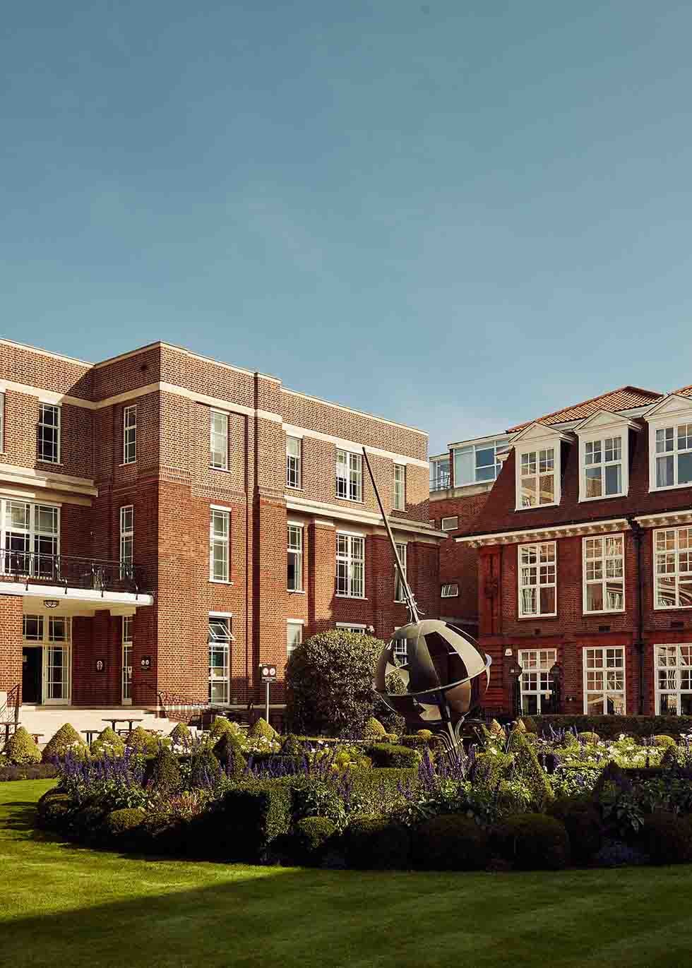 [1980s onwards Regent_s University London is born_front photo]