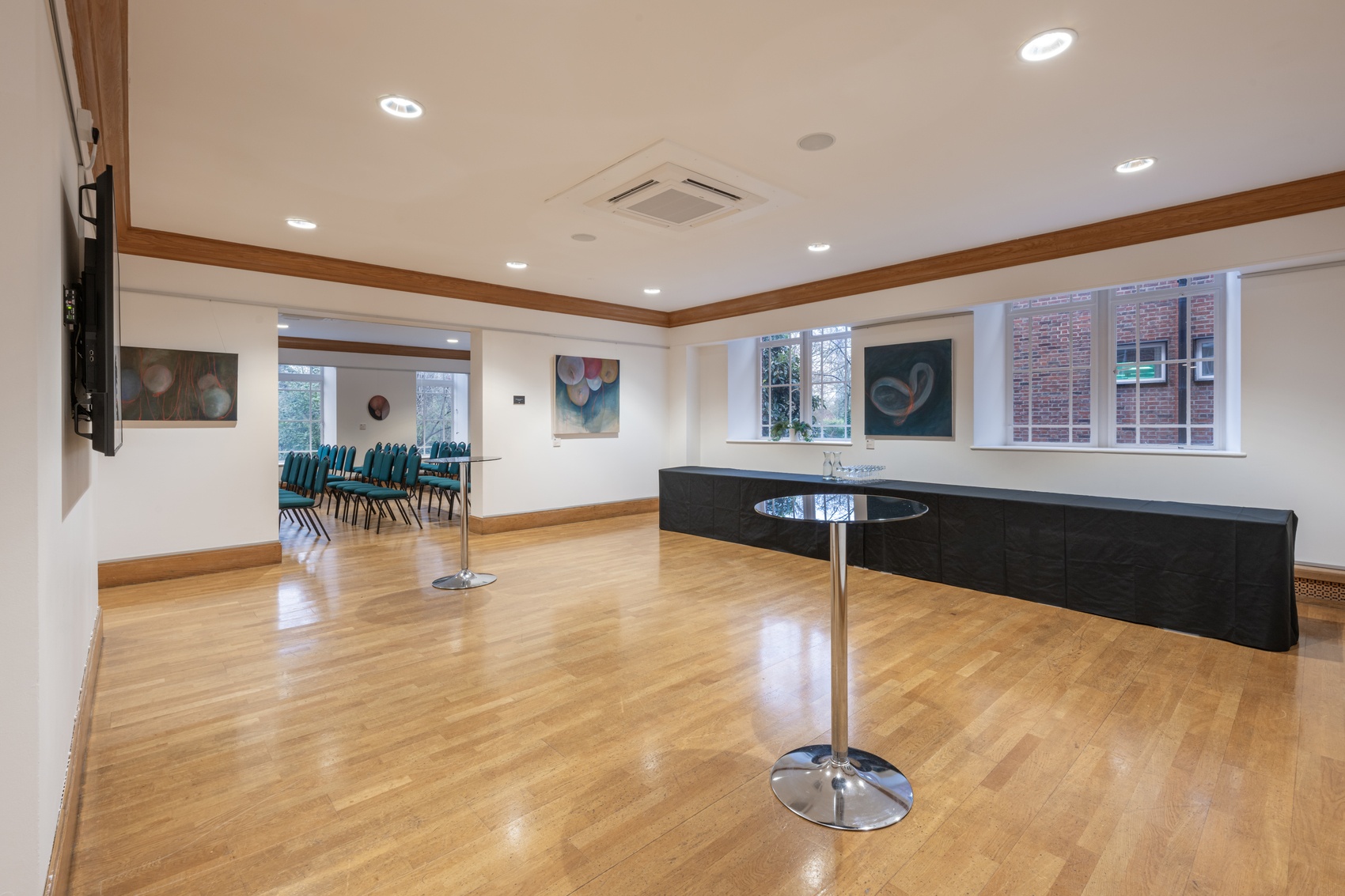 Knapp Gallery(5) Knapp Gallery(5)