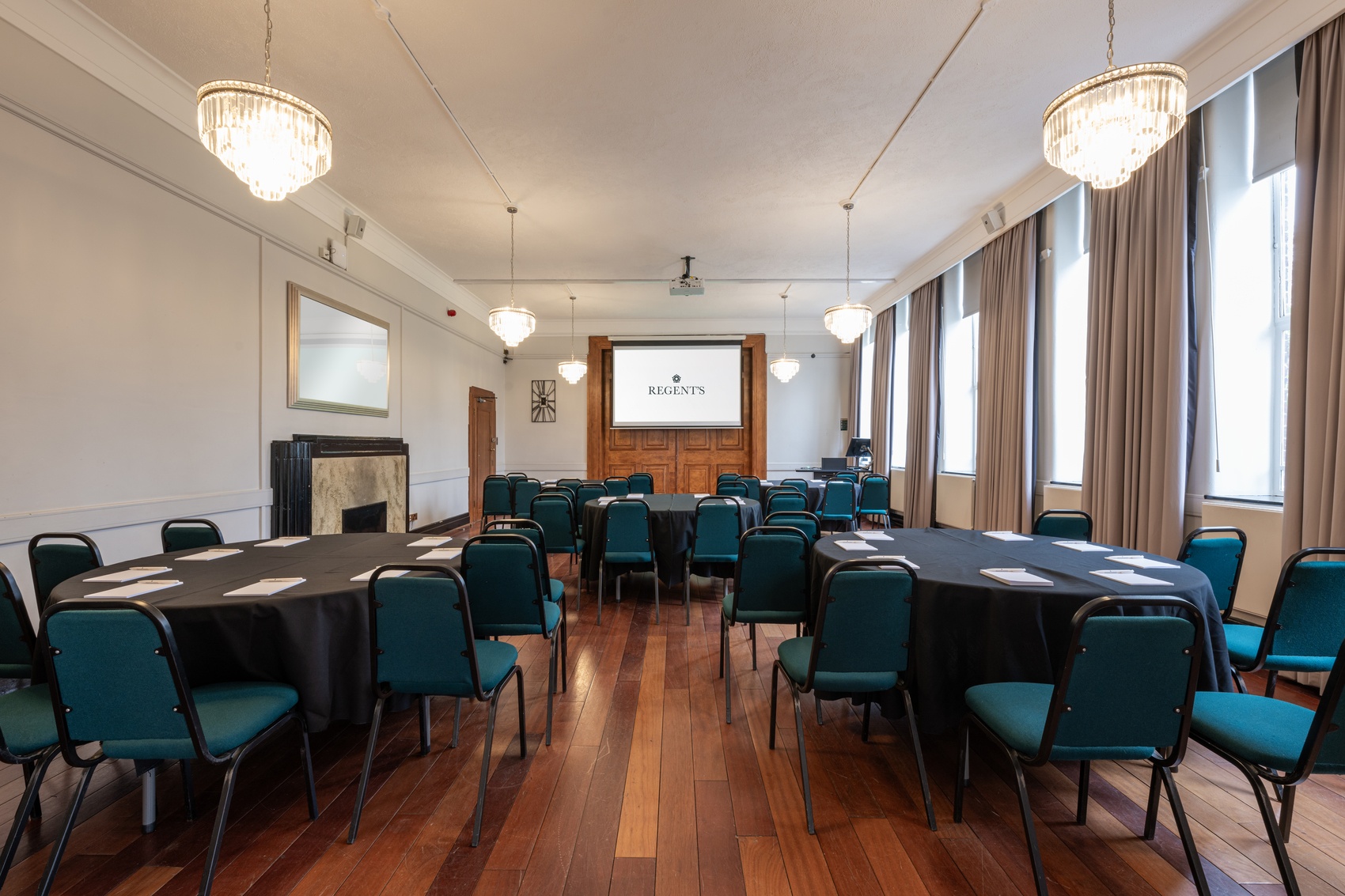 regentsevents-venue-170125-1053regentsevents-venue-170125-1054_newlogo_TukeCommonRoom